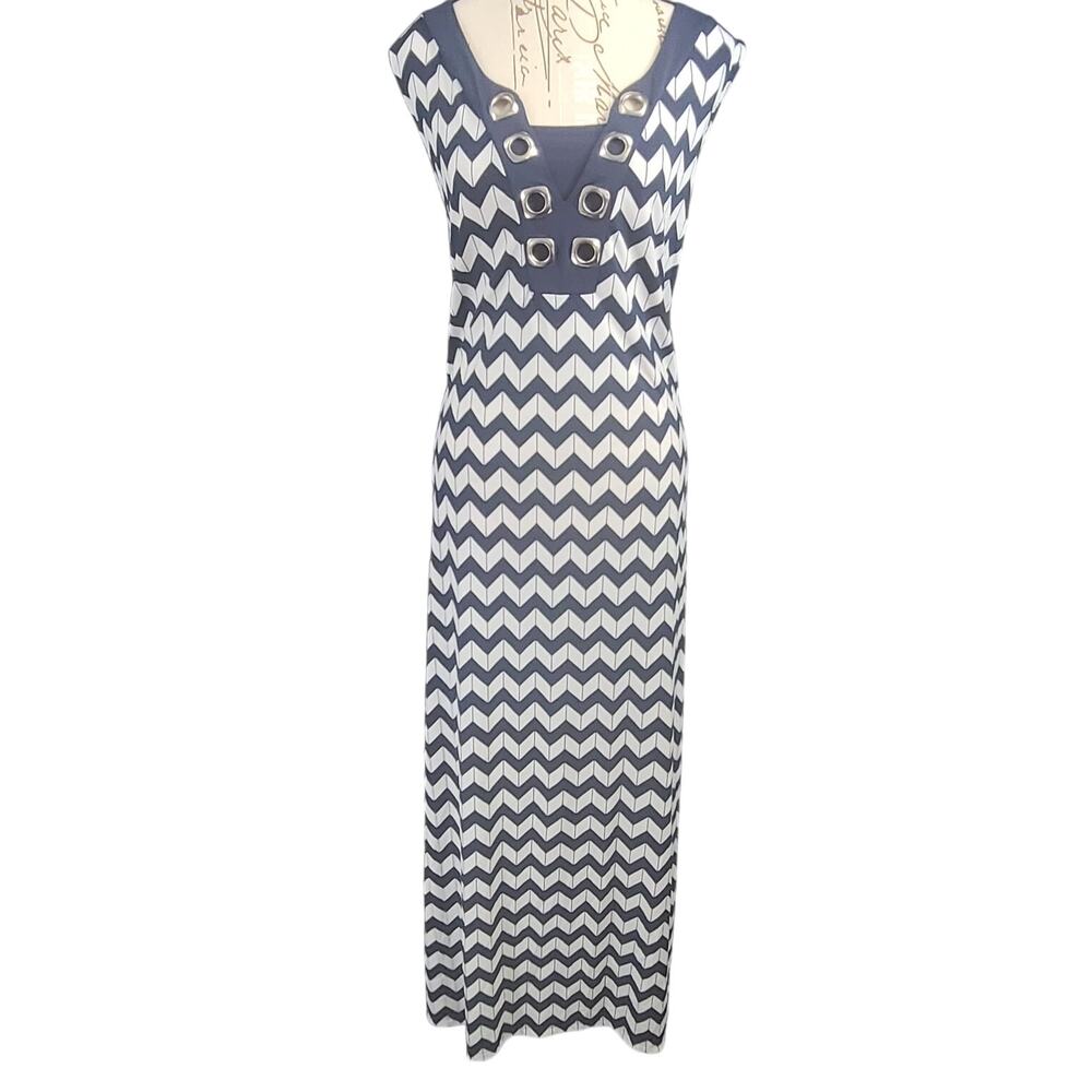 Haani maxi dress blue & white chevron Nautical vibes Sz 3x Coastal Beachy Vacay - Picture 2 of 8